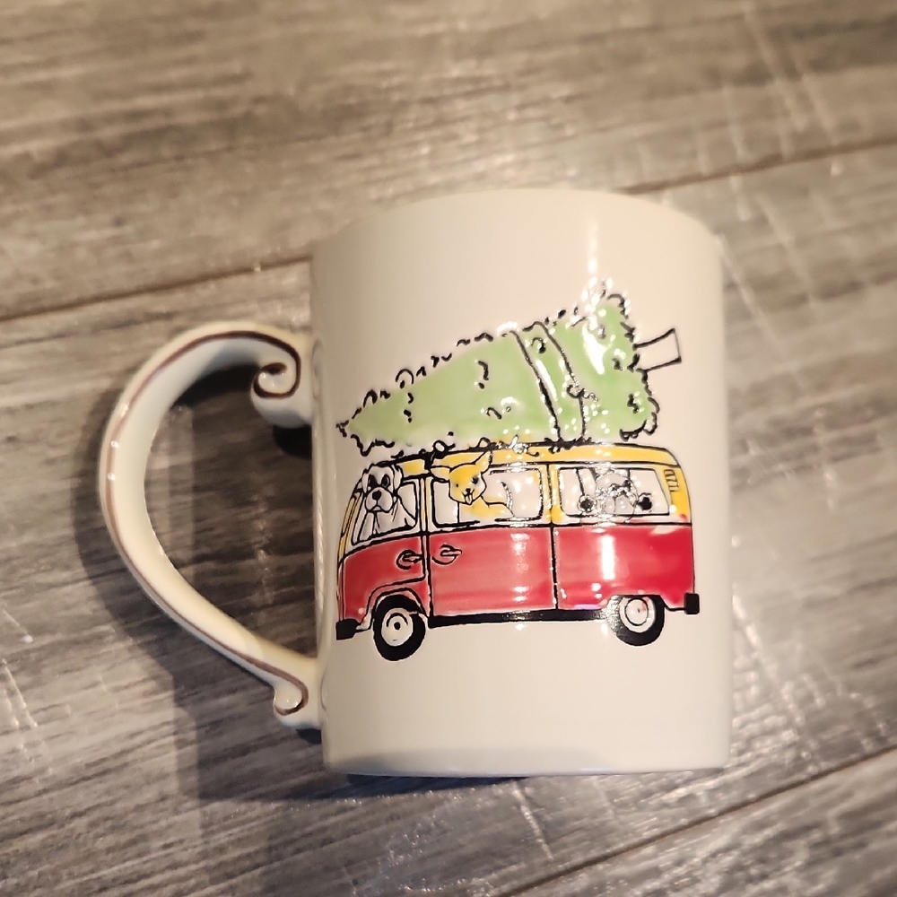 NWOT 2018 Spectrum Dogs On A Bus w/Christmas Tree Mug